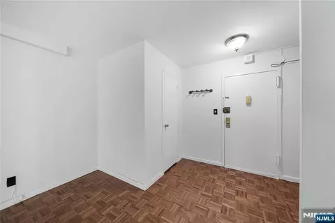 Other - 1375 River Rd #2B, Edgewater, NJ 07020 photo 5 of 10