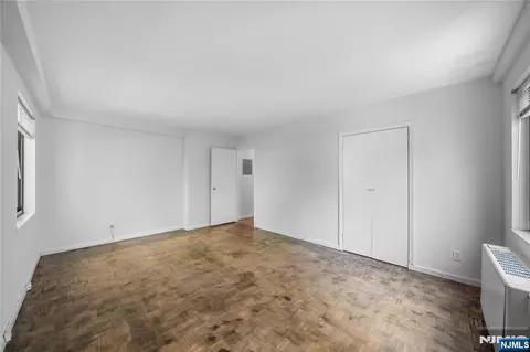 Other - 1375 River Rd #2B, Edgewater, NJ 07020 photo 4 of 10