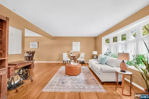19 Lawrence Rd, Wayne, NJ 07470 photo 5