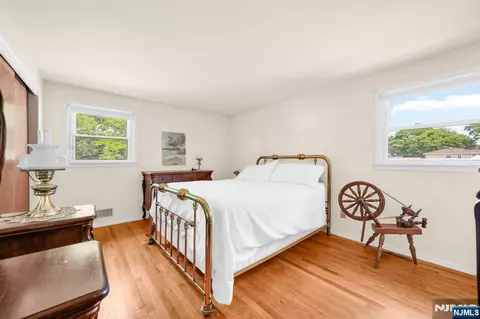19 Lawrence Rd, Wayne, NJ 07470 photo 12