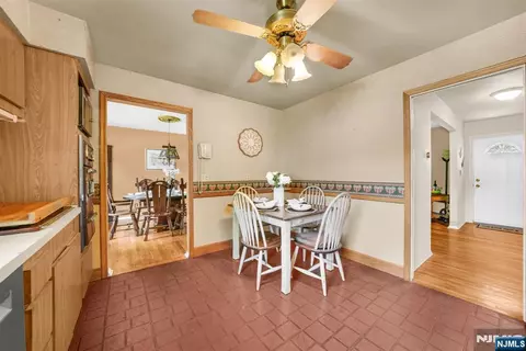 19 Lawrence Rd, Wayne, NJ 07470 photo 10
