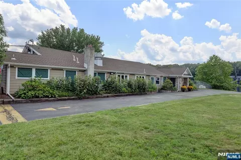 1 Welch Rd, Ringwood, NJ 07456