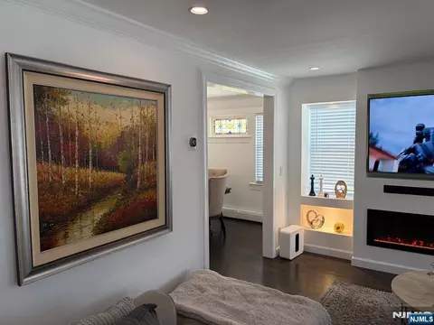 Entry Way - 371 Simons Ave, Hackensack, NJ 07601 photo 2 of 5