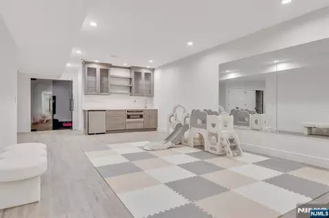 Other - 191 Nimitz Rd, Paramus, NJ 07652 photo 13 of 14
