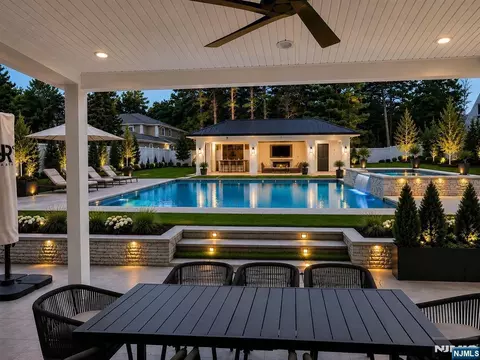 Exterior - 191 Nimitz Rd, Paramus, NJ 07652 photo 6 of 7