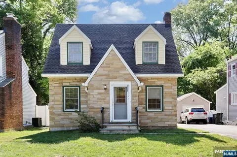 72 Belmar St, Demarest, NJ 07627