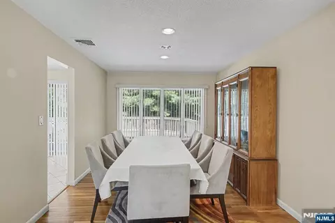 151 Broadview Ter, Paramus, NJ 07652 photo 5