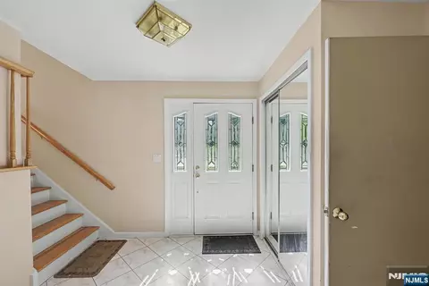 151 Broadview Ter, Paramus, NJ 07652 photo 2
