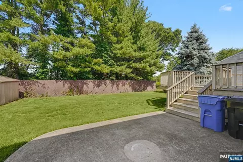 151 Broadview Ter, Paramus, NJ 07652 photo 16