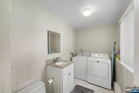 151 Broadview Ter, Paramus, NJ 07652 photo 13