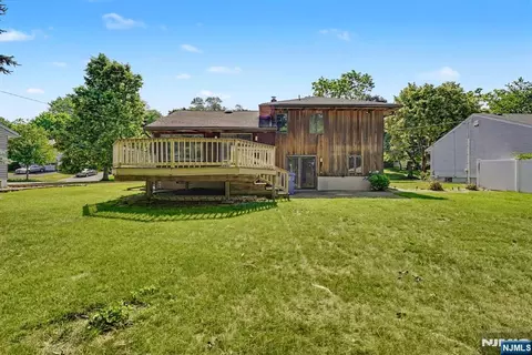 151 Broadview Ter, Paramus, NJ 07652 photo 14