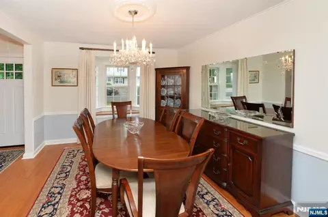 418 Burlington Rd, Paramus, NJ 07652 photo 11