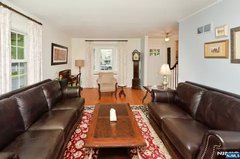 418 Burlington Rd, Paramus, NJ 07652 photo 8