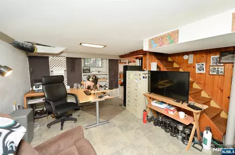 418 Burlington Rd, Paramus, NJ 07652 photo 30