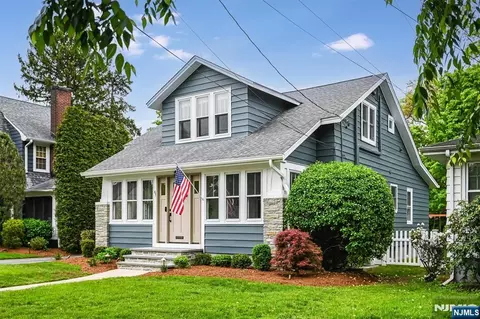 65 Ferndale Ave, Glen Rock, NJ 07452
