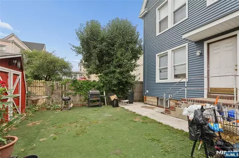 Exterior - 605 Central Ave, Harrison, NJ 07029 photo 2 of 4