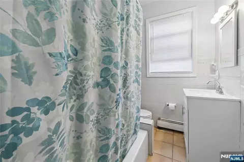 Bath - 605 Central Ave, Harrison, NJ 07029 photo 1 of 4