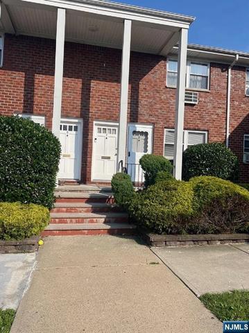 300 E Homestead Ave #B 8, Palisades Park, NJ 07650