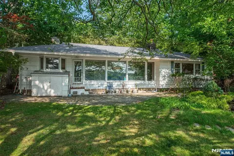 77 E Lake Dr, Wayne, NJ 07470 photo 30