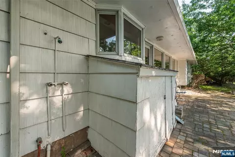 77 E Lake Dr, Wayne, NJ 07470 photo 26