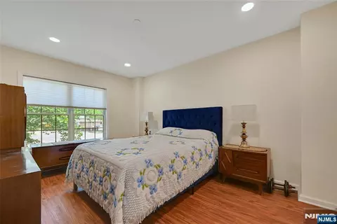 Bedroom - 189 Forest Ave #211, Paramus, NJ 07652 photo 1 of 3