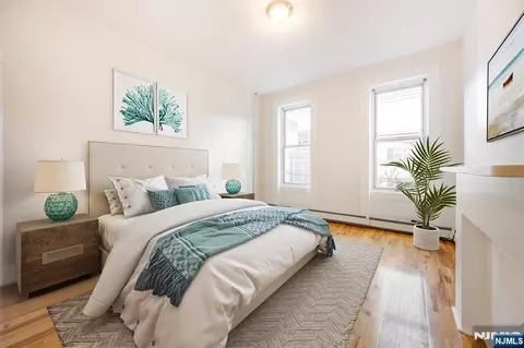 147 New York Ave #2L, Jersey City, NJ 07307