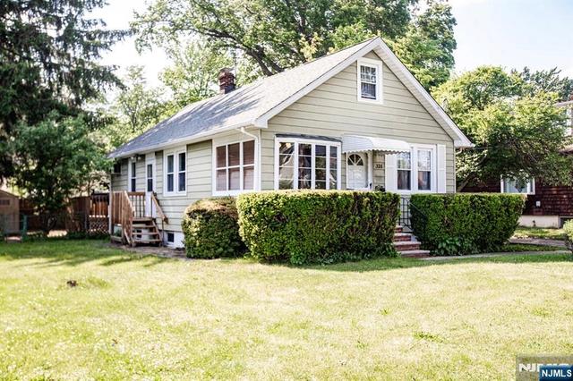 326 William St, New Milford, NJ 07646