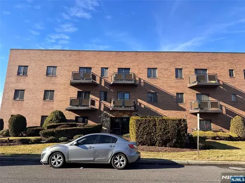 279 Clark St #C3, Hackensack, NJ 07601 photo 13