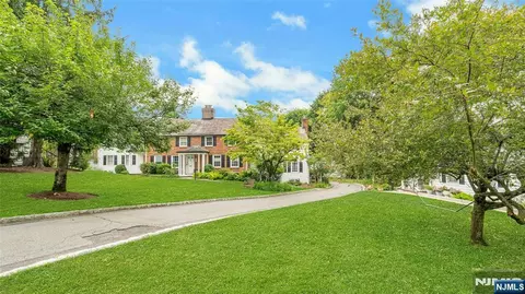 68 Dwight Pl #B, Englewood, NJ 07631