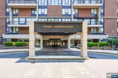 1 Horizon Rd #1001, Fort Lee, NJ 07024