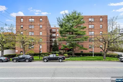 130 Orient Way #4F, Rutherford, NJ 07070