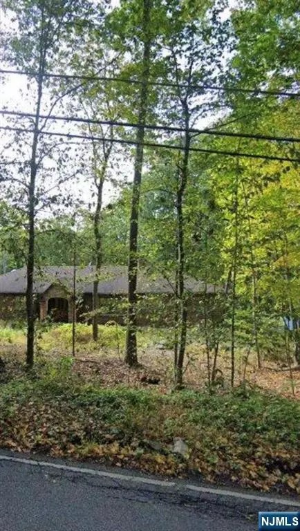 105 Kings Hwy, Long Valley, NJ 07853