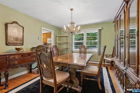Dining - 270 Midwood Rd, Paramus, NJ 07652 photo 1 of 1