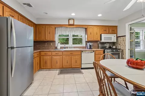 Kitchen - 270 Midwood Rd, Paramus, NJ 07652 photo 2 of 2