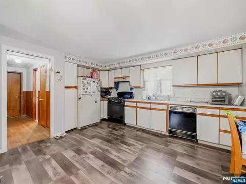33 Prospect St, Paramus, NJ 07652 photo 19
