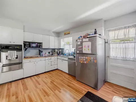 33 Prospect St, Paramus, NJ 07652 photo 12