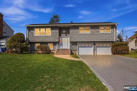 240 Ridge Rd, Cedar Grove, NJ 07009
