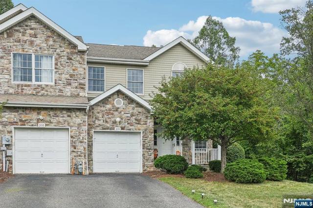 209 Raymound Blvd, Parsippany, NJ 07054