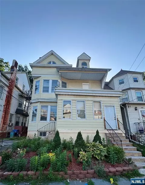 662-664 29th St, Paterson, NJ 07504