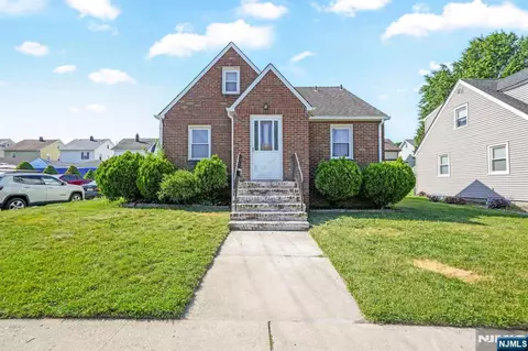 95 E 7th St, Clifton, NJ 07011