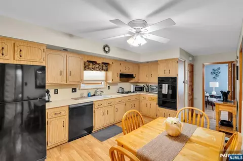 Kitchen - 152 Devon Ter, Kearny, NJ 07032 photo 1 of 2