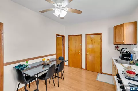 Entry Way - 152 Devon Ter, Kearny, NJ 07032 photo 2 of 2