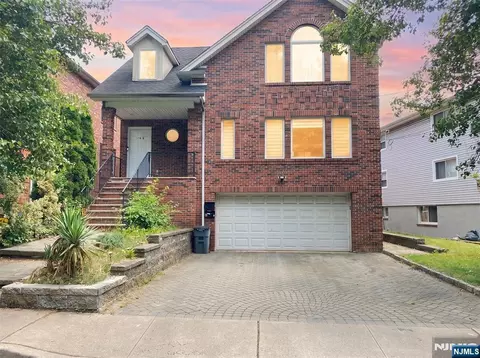 118 Temple Ter # B, Palisades Park, NJ 07650