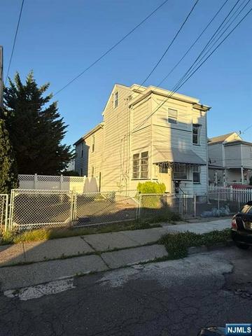 53-55 Henderson St, Paterson, NJ 07501