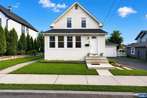 56 Bergen Ave, Bergenfield, NJ 07621