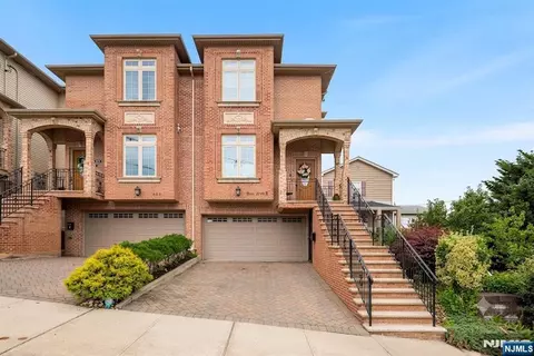 440 Morningside Ave #B, Fairview, NJ 07022