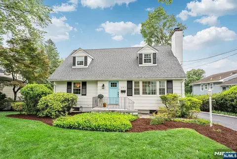 291 Midvale St, Ridgewood, NJ 07450