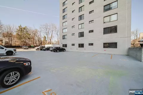Exterior - 277 Prospect Ave #4A, Hackensack, NJ 07601 photo 7 of 8
