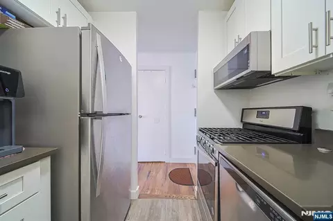 Kitchen - 277 Prospect Ave #4A, Hackensack, NJ 07601 photo 5 of 5