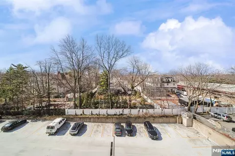 Exterior - 277 Prospect Ave #4A, Hackensack, NJ 07601 photo 3 of 8